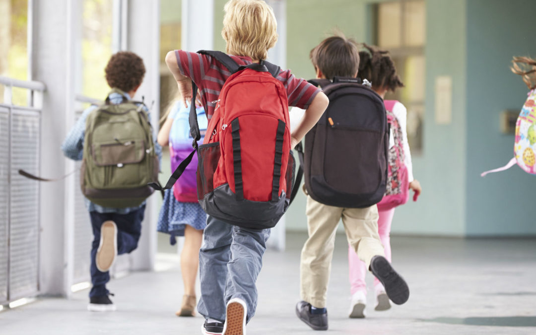 Proteggi la tua schiena! Decalogo per il ritorno a scuola.
